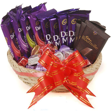 Cadbury Celebrations Chocolate Gift Pack, 59.8 Grams : Amazon.in: Grocery &  Gourmet Foods